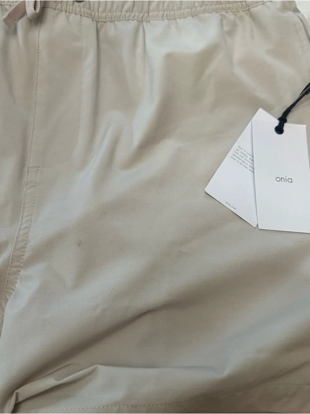 Onia Men's Land To Water 6